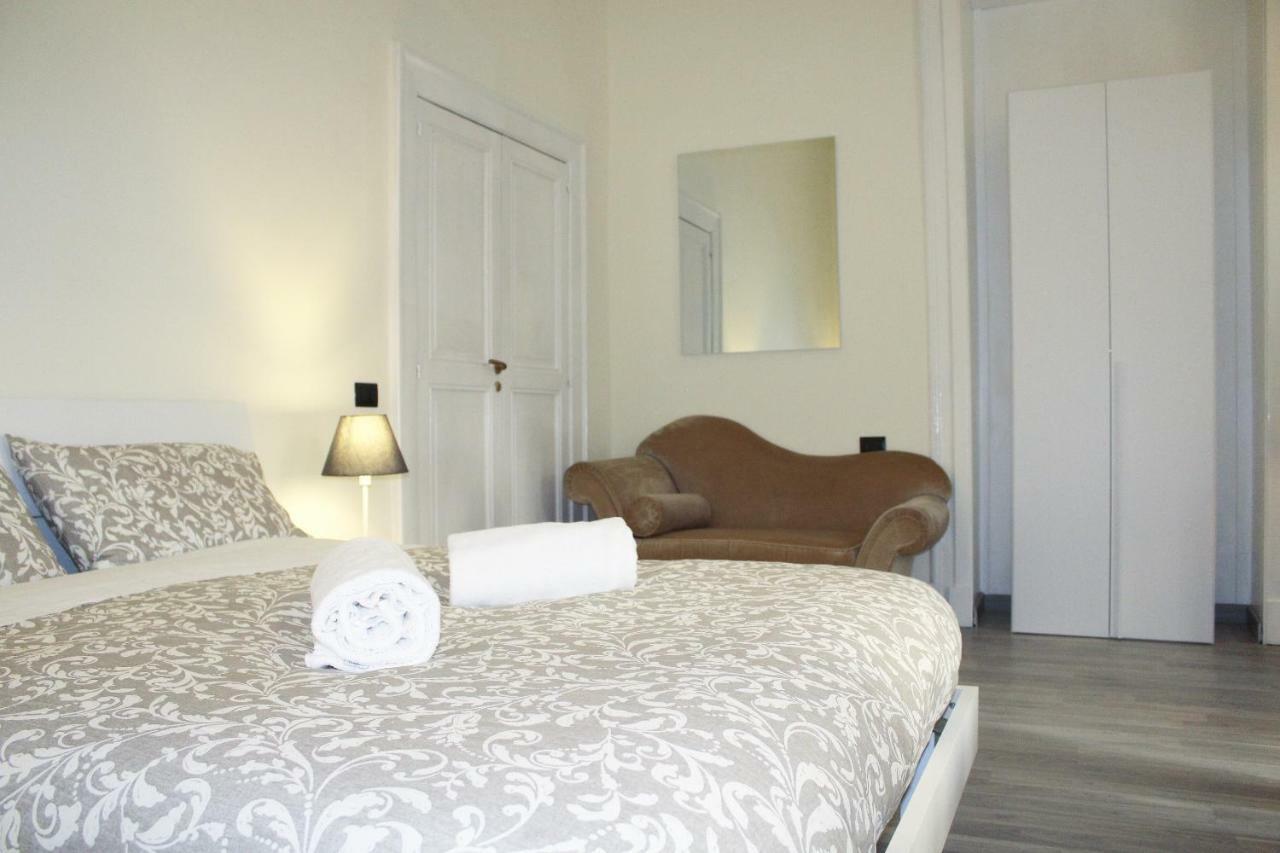 La Suite Del Prof Naples Exterior photo