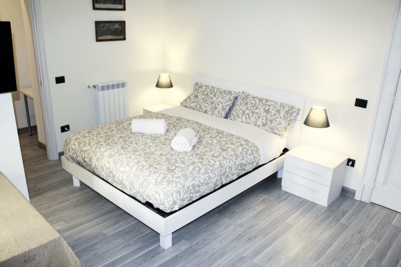 La Suite Del Prof Naples Exterior photo
